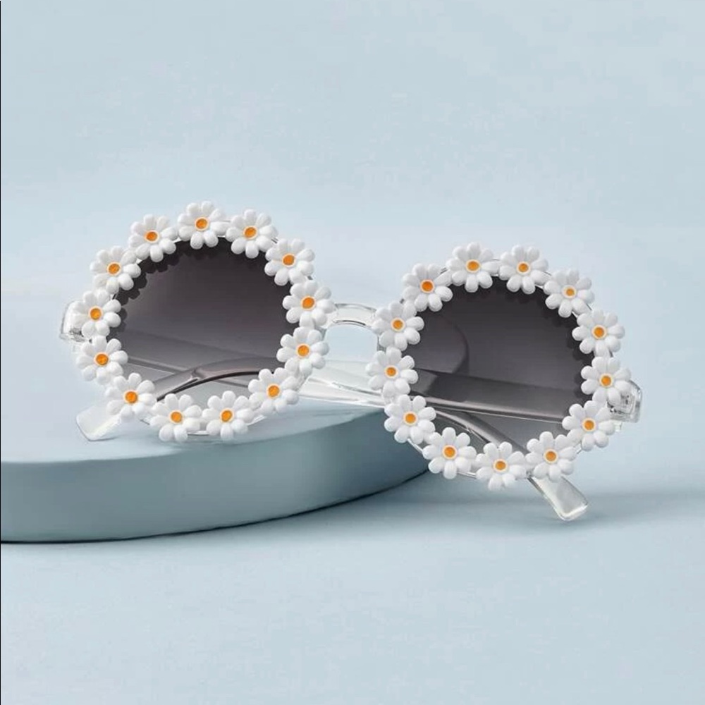 Boho Daisy 60s Vibe Retro Sunnies Sunglasses - Picture 8 of 8